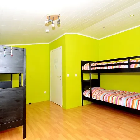 Nyaraló Spacious Holiday In Libin With Sauna Redu