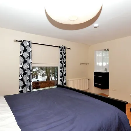 Spacious Holiday In Libin With Sauna Nyaraló